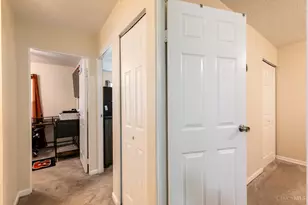 10057 Manistee Way, Colerain Township, OH 45251 - Photo 17