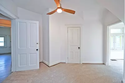 236 Loraine Avenue, Cincinnati, OH 45220 - Photo 37