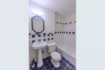 1828 Freeman Avenue, Cincinnati, OH 45214 - Photo 11
