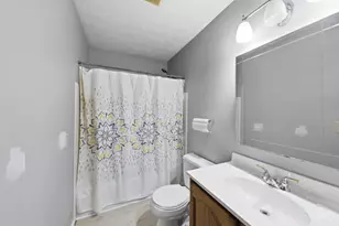 818 Clearfield Ln, Springdale, OH 45240 - Photo 15