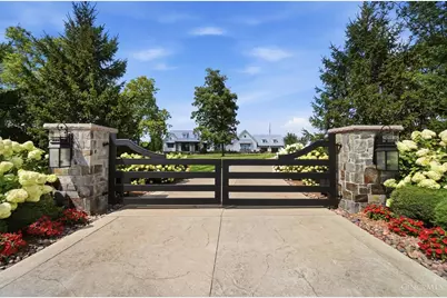 3556 Centerville Road, Sugarcreek Twp, OH 45370 - Photo 7
