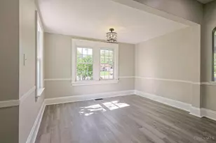 692 W Kemper Rd, Springdale, OH 45246 - Photo 9