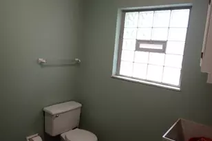 688 Buff Ct, Springfield Township, OH 45231 - Photo 23
