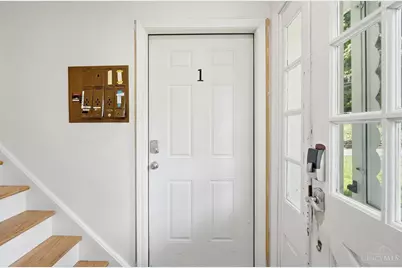 3524 Hazelwood Avenue #1, Cincinnati, OH 45211 - Photo 7