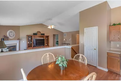 22 Evergreen Court, Franklin, OH 45005 - Photo 5