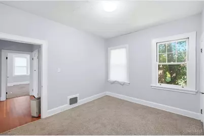 3453 Linwood Avenue, Cincinnati, OH 45226 - Photo 23