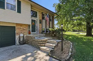 701 Miles Ln, Union Township, OH 45245 - Photo 5