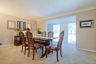 8608 Zenith Ct, Springfield Township, OH 45231 - Photo 13