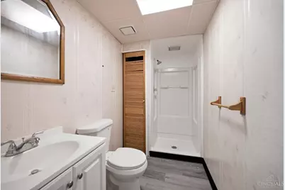 4266 Marcrest Drive, Cincinnati, OH 45211 - Photo 47