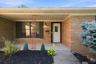 4266 Marcrest Dr, Green Township, OH 45211 - Photo 3