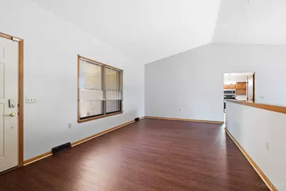 4266 Marcrest Drive, Cincinnati, OH 45211 - Photo 7