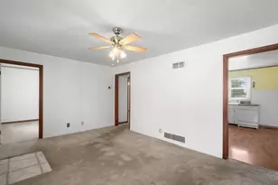 215 Chestnut Ridge Rd, West Union, OH 45693 - Photo 9