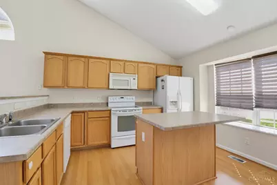 623 Quail Hollow Drive, Trenton, OH 45067 - Photo 5