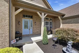 1584 Hawk Ridge Dr, Hamilton Township, OH 45039 - Photo 5