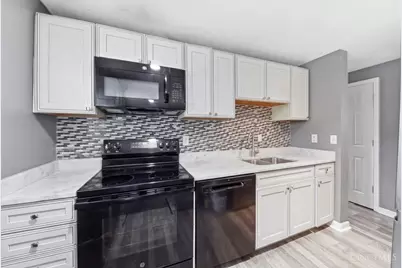 10264 Snowflake Lane, Colerain Township, OH 45251 - Photo 7