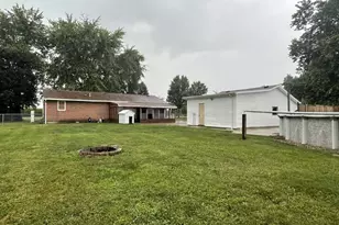 7898 Darke-Preble County Line Rd, Twin Twp, OH 45304 - Photo 19