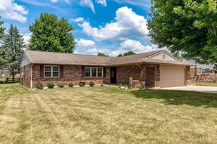 8254 Meadowlark Dr, Carlisle, OH 45005 - Photo 1