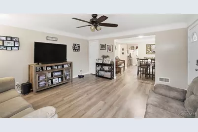 5889 Willow Oak Lane, Green Township, OH 45239 - Photo 5