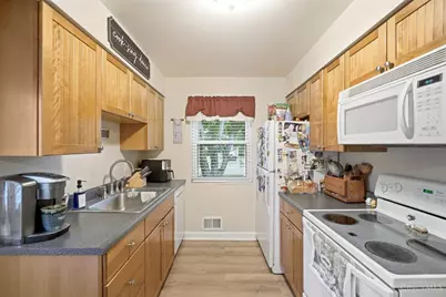 5889 Willow Oak Lane, Green Township, OH 45239 - Photo 7