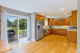 8910 Tammy Dr, West Chester, OH 45069 - Photo 9