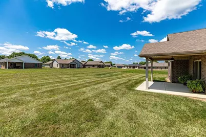 136 Pebble Creek Drive, Eaton, OH 45320 - Photo 3