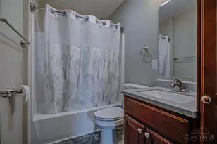 136 Pebble Crk Dr, Eaton, OH 45320 - Photo 25