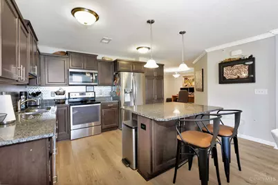 37 Old Pond Road, Springboro, OH 45066 - Photo 9