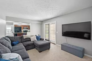 8935 Creekwood Dr, Deerfield Township, OH 45039 - Photo 9