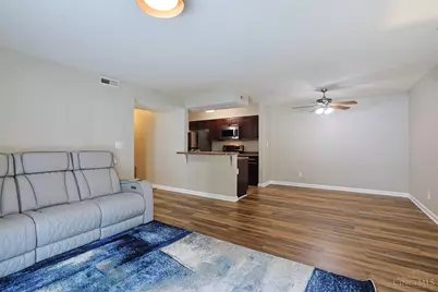 5982 Meadowcreek Drive #3, Miami Township, OH 45150 - Photo 5