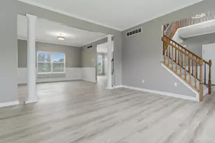 5776 Squires Gate Dr, Deerfield Township, OH 45040 - Photo 9