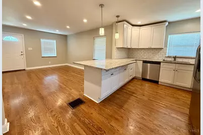 4624 Hunt Rd, Blue Ash, OH 45242 - Photo 3