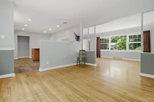 1050 Nimitz Ln, Anderson Township, OH 45230 - Photo 11