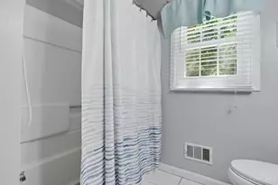 1050 Nimitz Ln, Anderson Township, OH 45230 - Photo 21