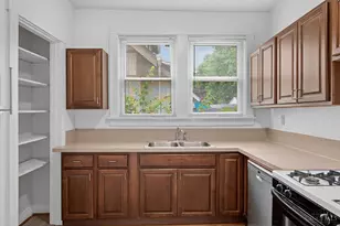 2890 Romana Pl, Cincinnati, OH 45209 - Photo 15
