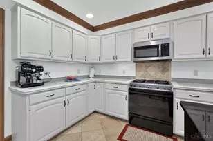 861 Kelsey Ct, Washington Twp, OH 45458 - Photo 15