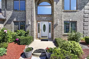 861 Kelsey Ct, Washington Twp, OH 45458 - Photo 3