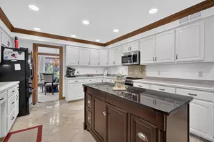 861 Kelsey Ct, Washington Twp, OH 45458 - Photo 17