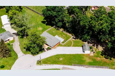 1300 Michael Lane, Miami Township, OH 45150 - Photo 29