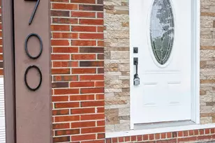 2700 Sonata Cir, Miami Township, OH 45449 - Photo 5