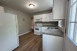 3646 Lakewood Dr, Green Township, OH 45248 - Photo 9