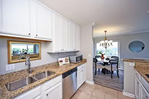 2200 Victory Pkwy, Cincinnati, OH 45206 - Photo 11