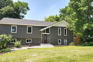 2559 Concordgreen Dr, Cincinnati, OH 45244 - Photo 1