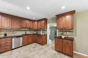 4248 Simca Ln, Green Township, OH 45211 - Photo 17