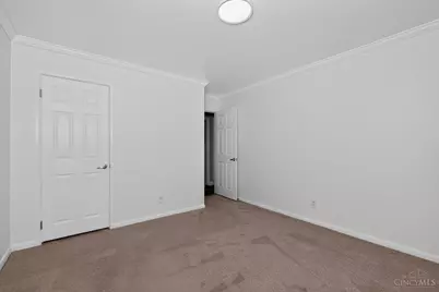 121 Biscoe Drive, Reading, OH 45215 - Photo 13