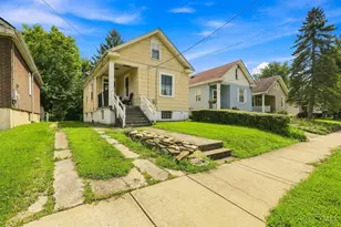 663 Elliott Ave, Arlington Heights, OH 45215 - Photo 3