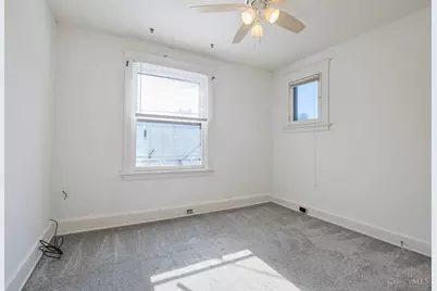 2555 Fairview Avenue, Cincinnati, OH 45219 - Photo 19