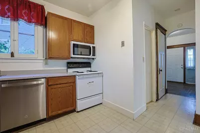 2555 Fairview Avenue, Cincinnati, OH 45219 - Photo 15
