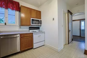 2555 Fairview Ave, Cincinnati, OH 45219 - Photo 15