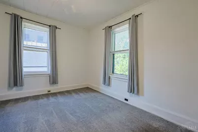 2555 Fairview Avenue, Cincinnati, OH 45219 - Photo 17
