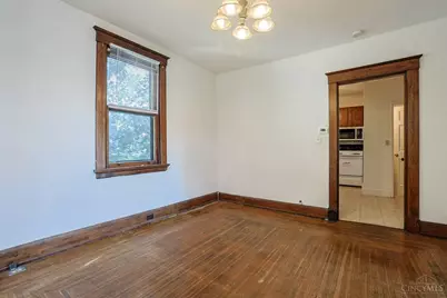 2555 Fairview Avenue, Cincinnati, OH 45219 - Photo 13